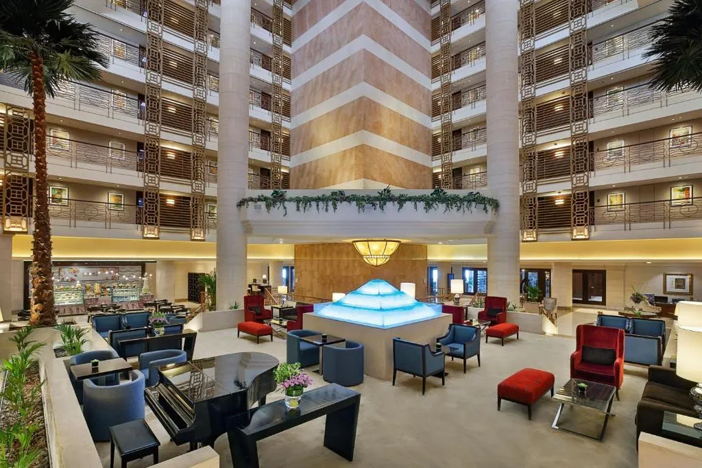 SHERATON DUBAI CREEK HOTEL & TOWERS