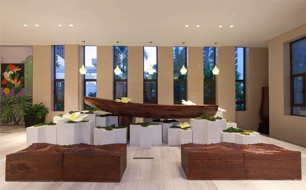 ALOHA OCEAN FRONT SUITE ANNEX BUILDING