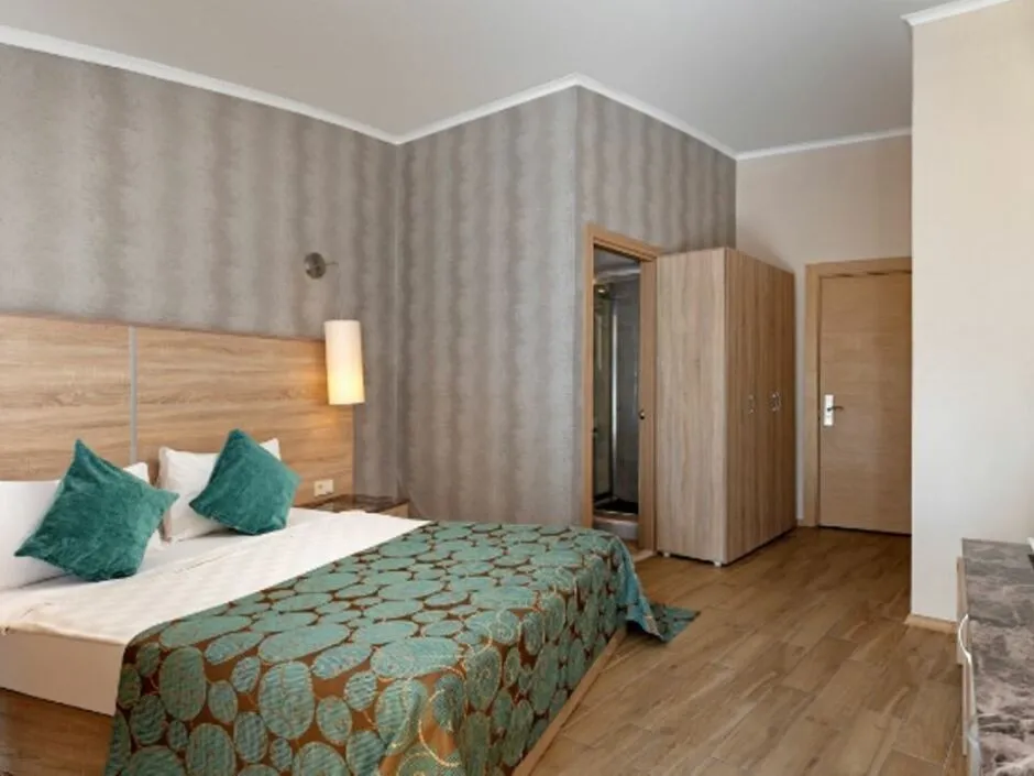 SEALIGHT RESORT HOTEL (EX. OTIUM SEALIGHT BEACH RESORT)