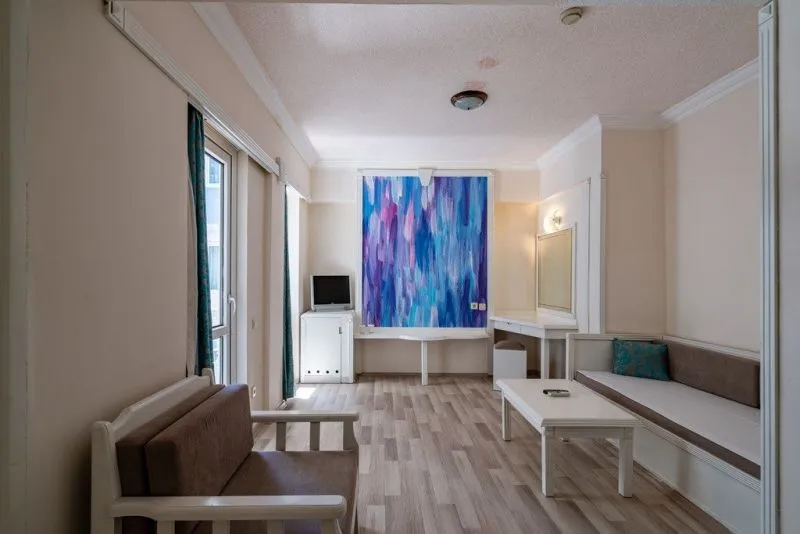 THE GARDEN BEACH (EX. GANITA GARDEN SUITE, LIFE ATLIBAY)