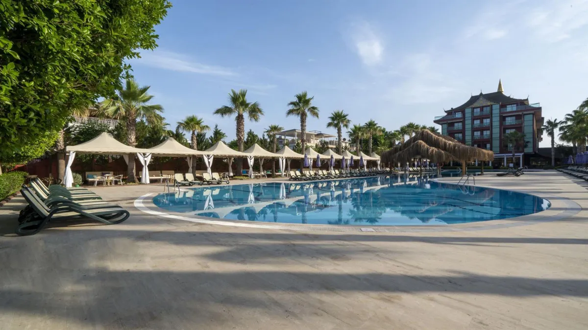 SIAM ELEGANCE HOTELS & SPA