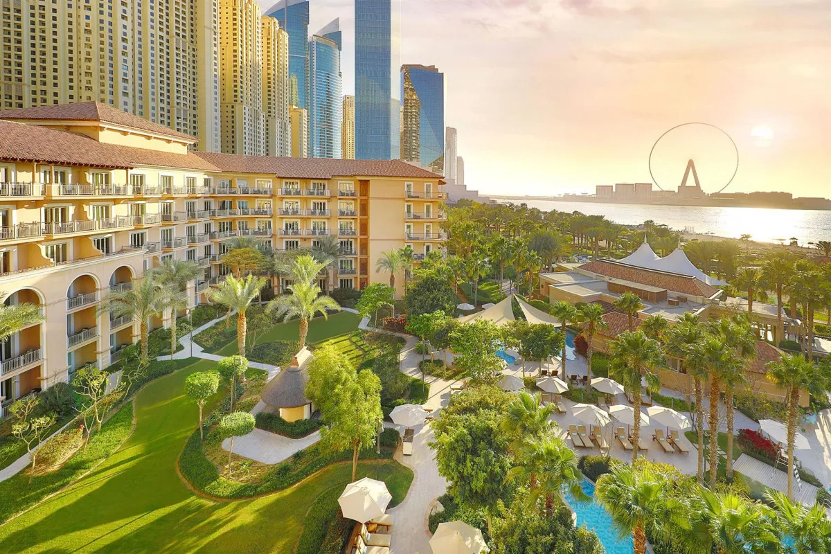 THE RITZ CARLTON DUBAI