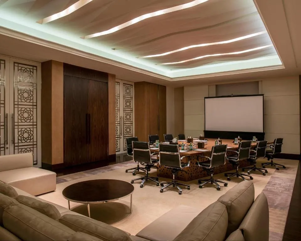 PARK HYATT ABU DHABI HOTEL & VILLAS