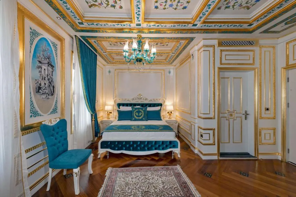 SEVEN HILLS PALACE HOTEL
