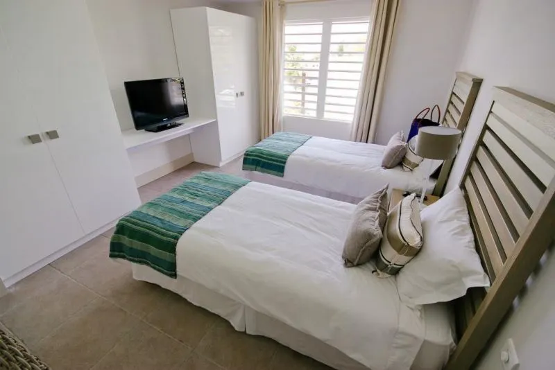 CAPE POINT SEAFRONT SUITES PENTHOUSE BY LOV