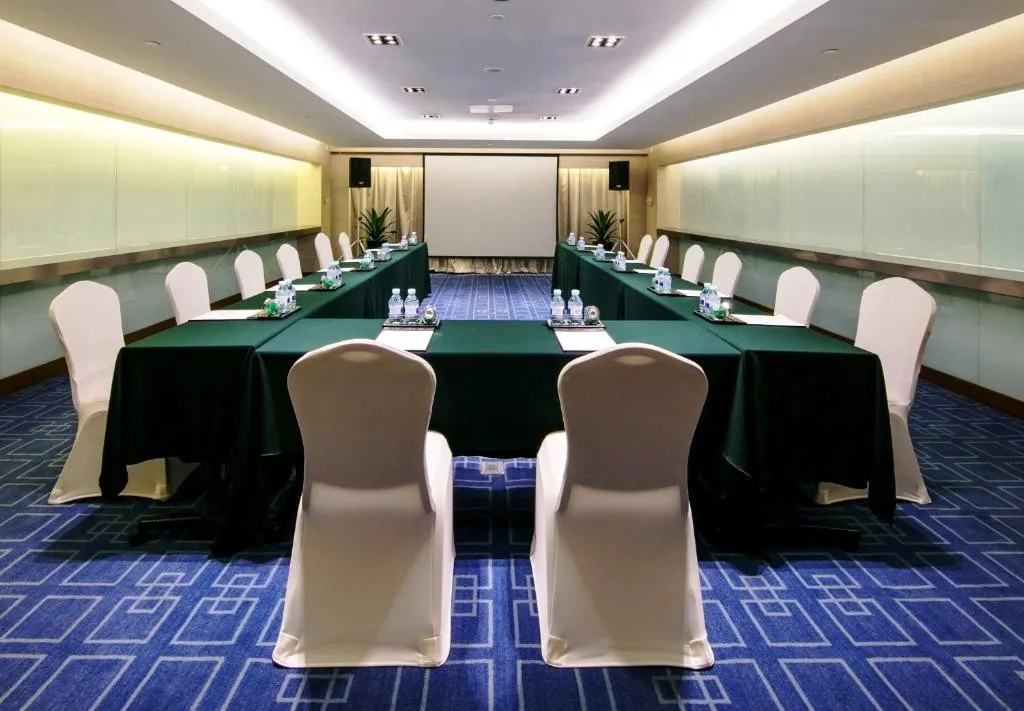 GUO JI YI YUAN HOTEL (EX. CROWNE PLAZA BEIJING)
