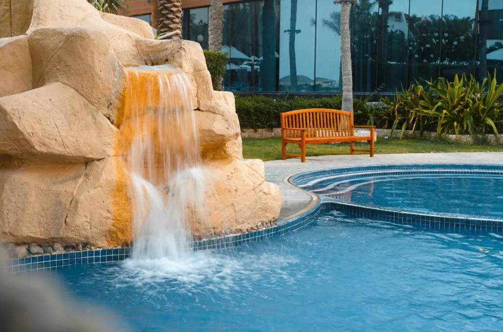 DUBAI MARINE BEACH RESORT & SPA