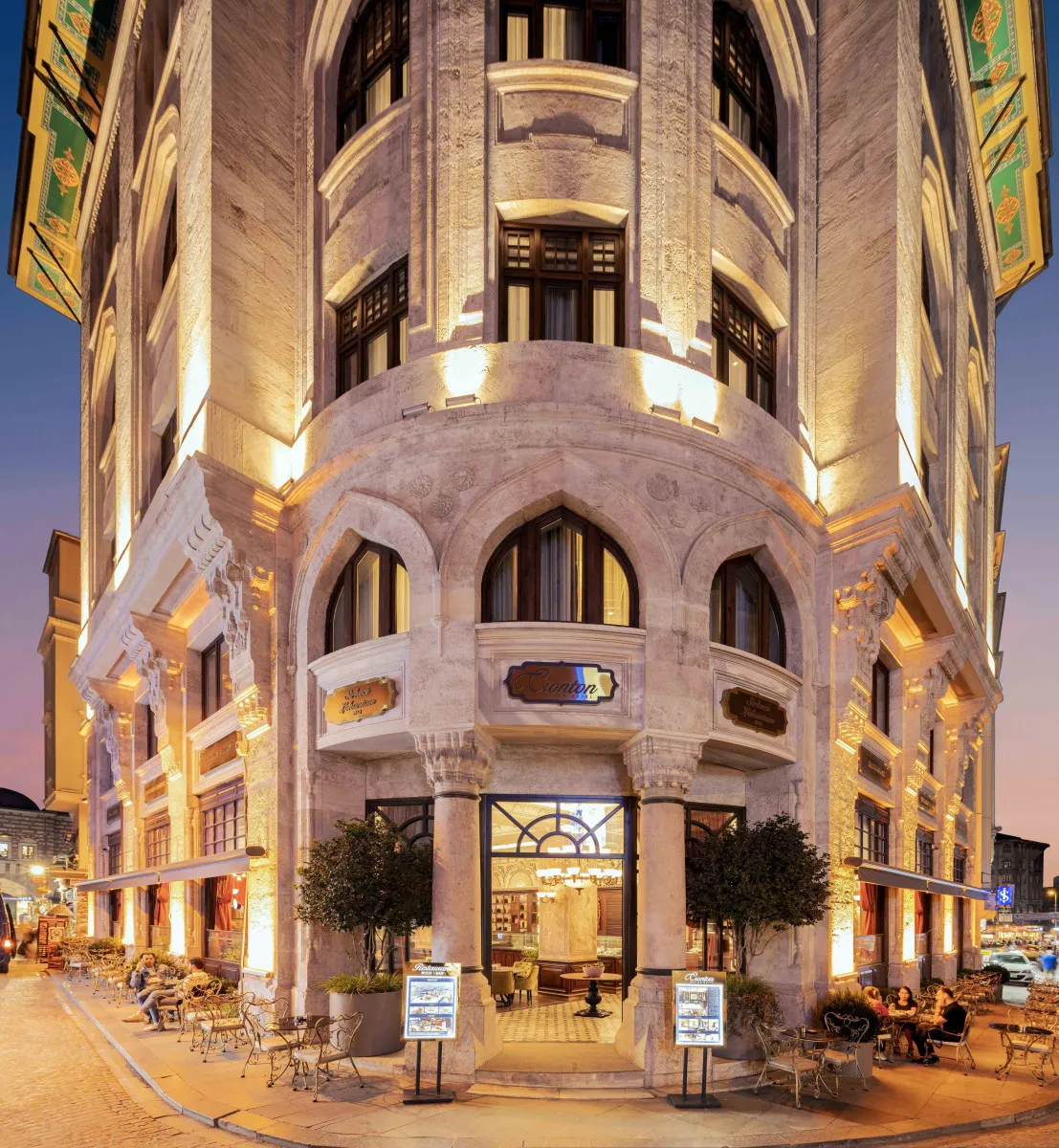 CRONTON DESIGN HOTEL