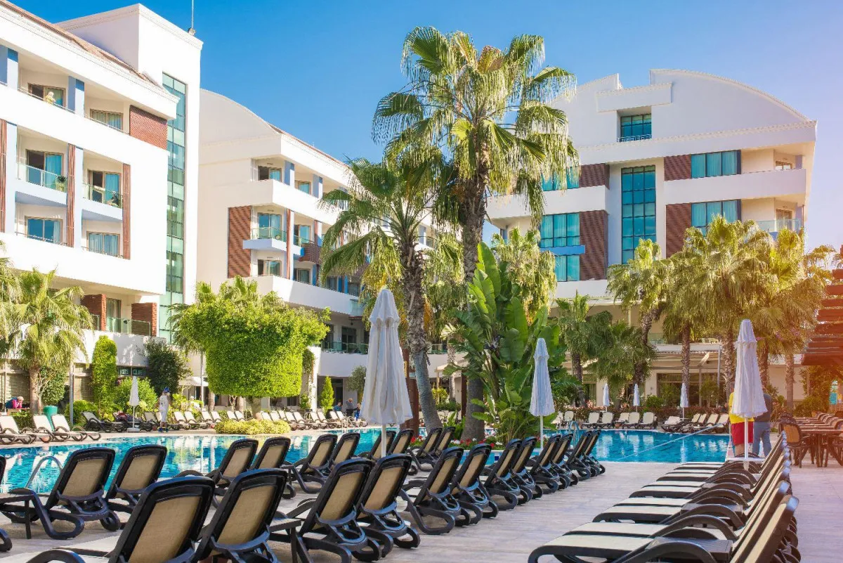 PORT SIDE RESORT