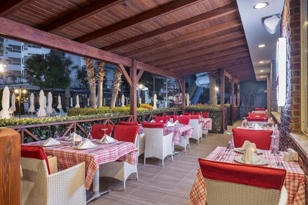 RAMADA RESORT BY WYNDHAM LARA
