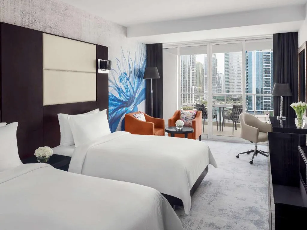 MOVENPICK HOTEL JUMEIRAH LAKES TOWERS