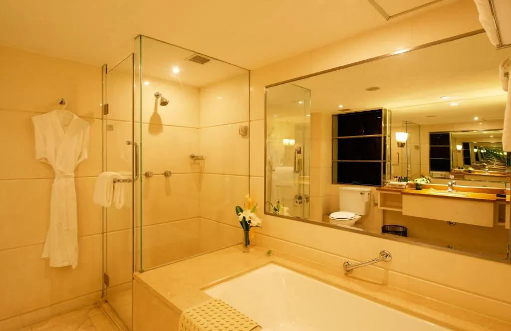 GUO JI YI YUAN HOTEL (EX. CROWNE PLAZA BEIJING)