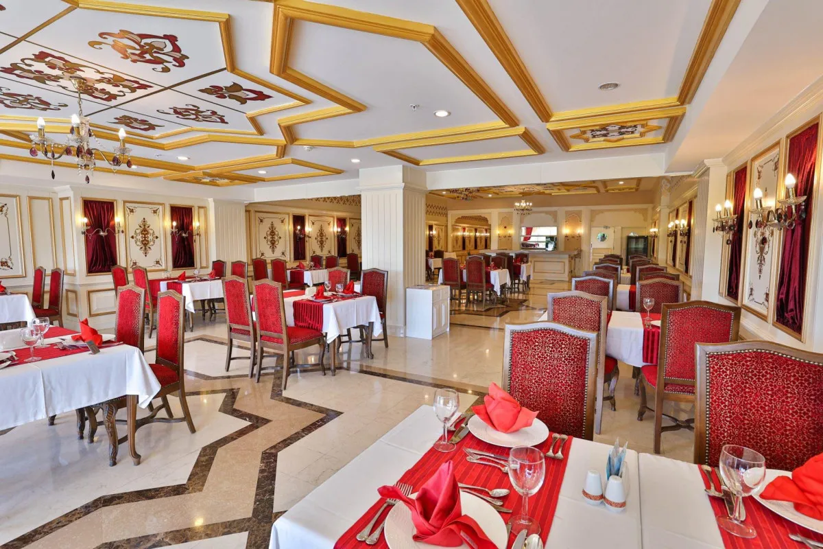 DIAMOND EXCELLENCE RESORT & SPA (EX. CRYSTAL PALACE LUXURY)