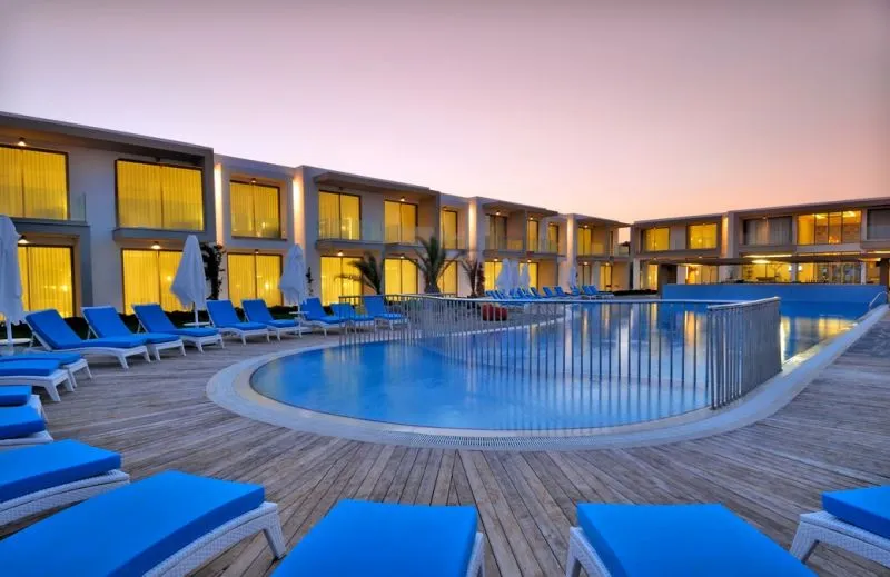 LUGGA DELUXE BOUTIQUE HOTEL & BEACH