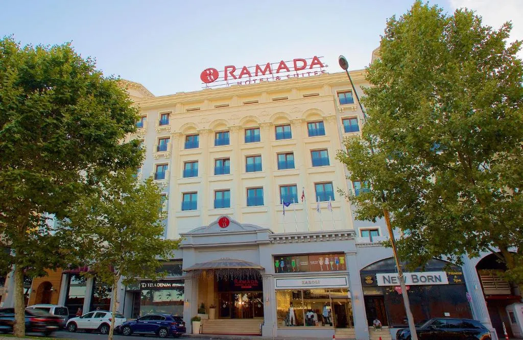 RAMADA HOTEL & SUITES MERTER