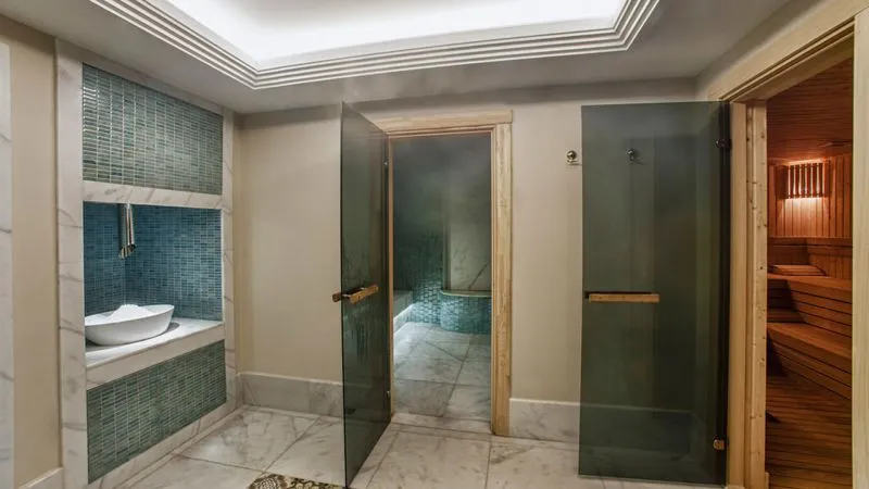 RAMADA KAYA PLAZA HOTEL