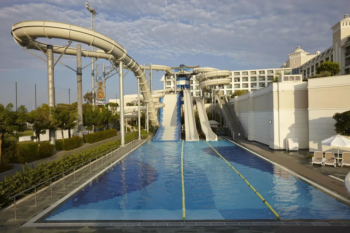 TITANIC DELUXE GOLF BELEK