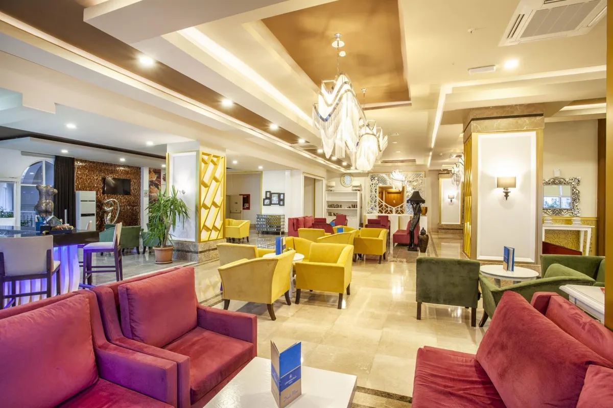 DREAM WORLD RESORT & SPA
