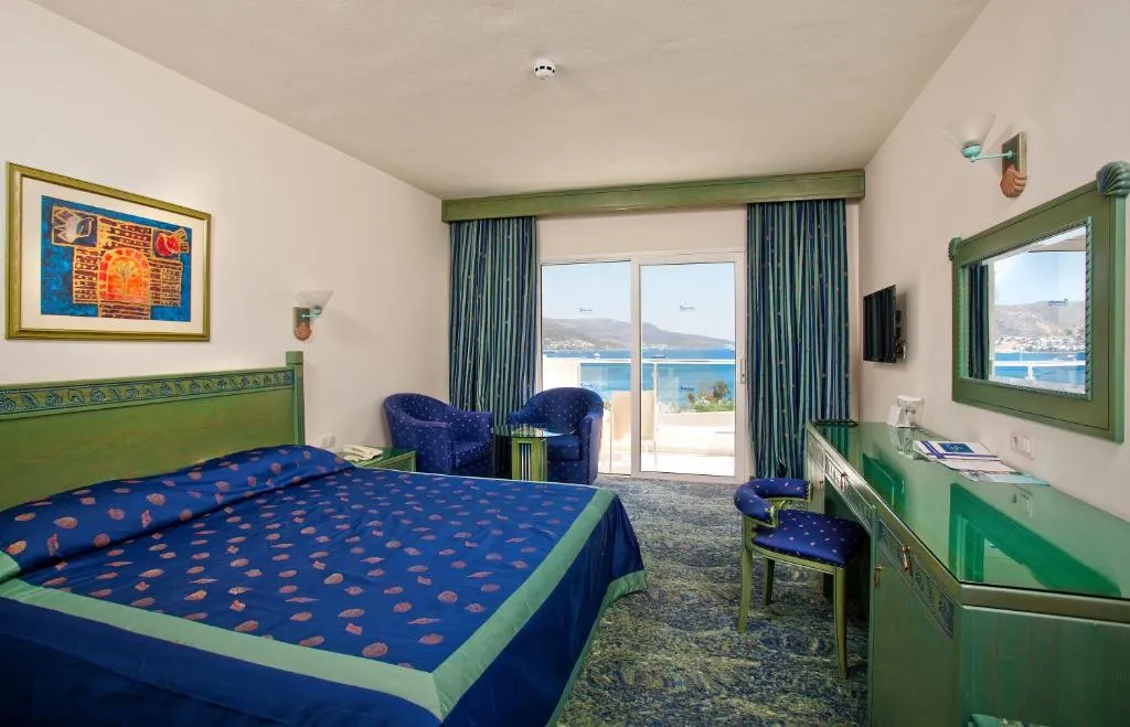 SALMAKIS RESORT & SPA