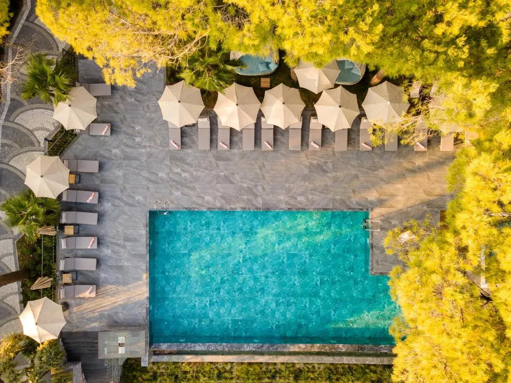 UNIQUE LIFE STYLE HOTEL