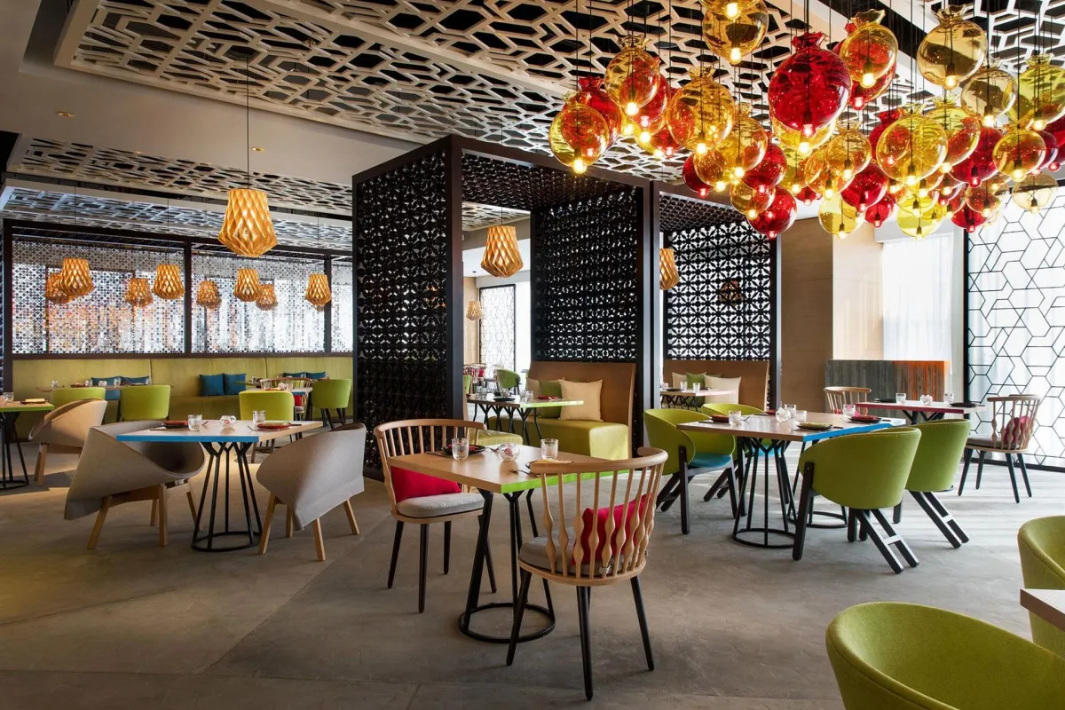THE ST. REGIS DOWNTOWN DUBAI (EX. RENAISSANCE DUBAI DOWNTOWN)