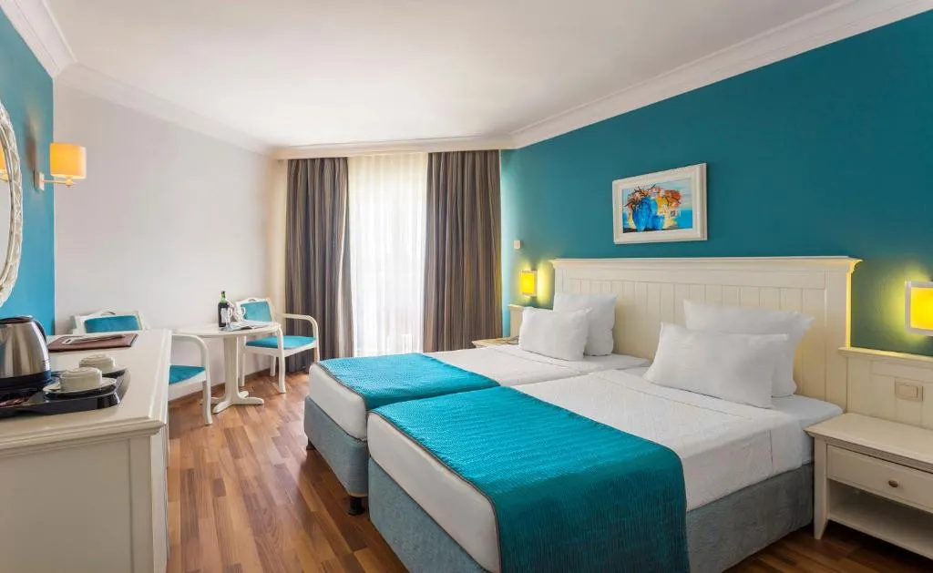 TERRACE BEACH RESORT