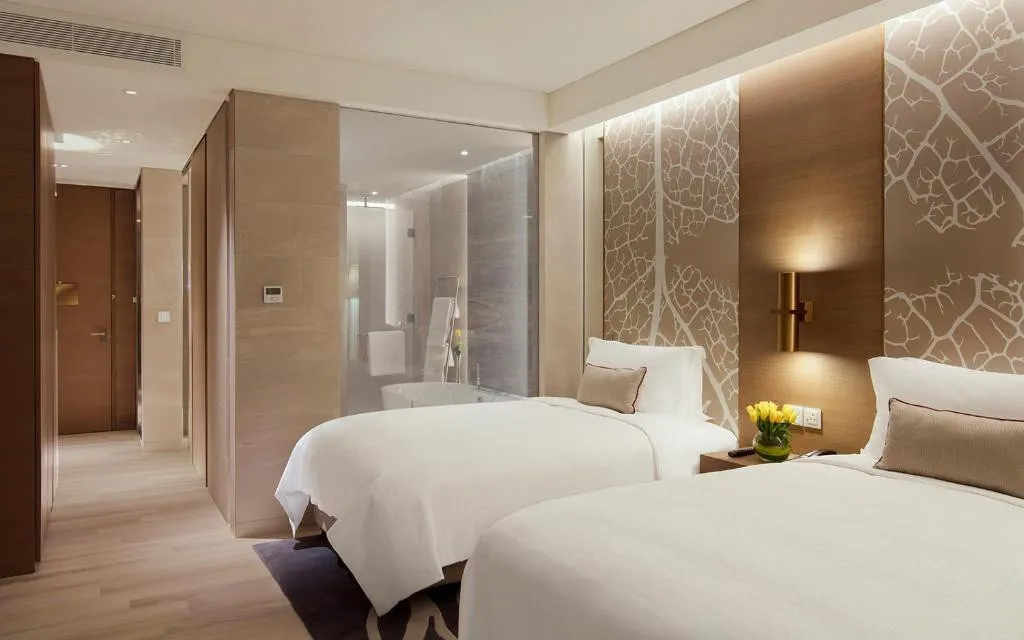 AL BANDAR ROTANA