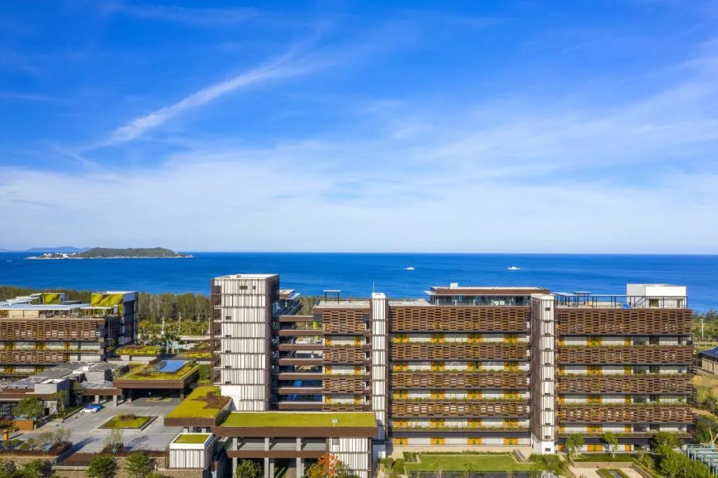 1 HOTEL HAITANG BAY