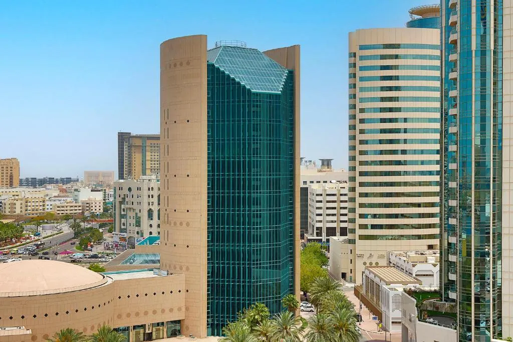 SHERATON DUBAI CREEK HOTEL & TOWERS