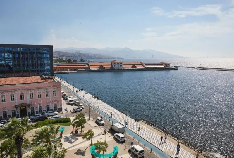 IZMIR MARRIOTT HOTEL