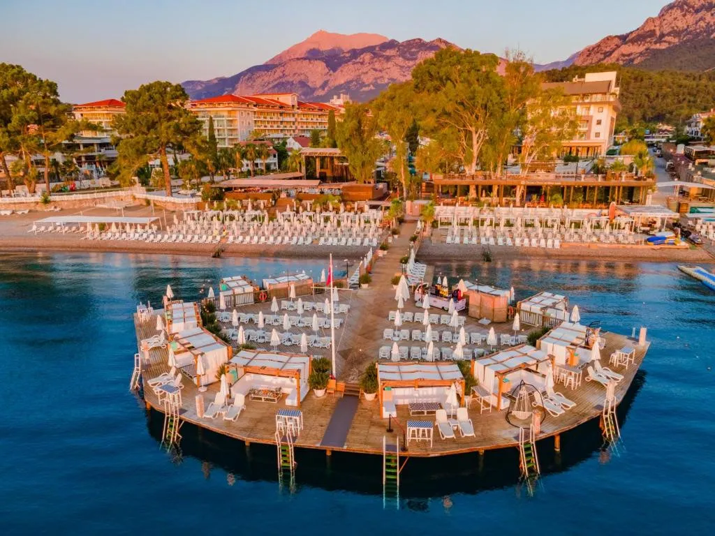 DOUBLETREE BY HILTON ANTALYA KEMER