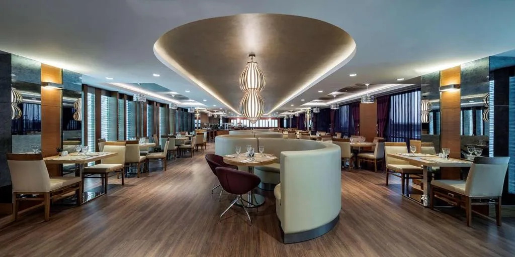 DOUBLETREE BY HILTON ISTANBUL TOPKAPI