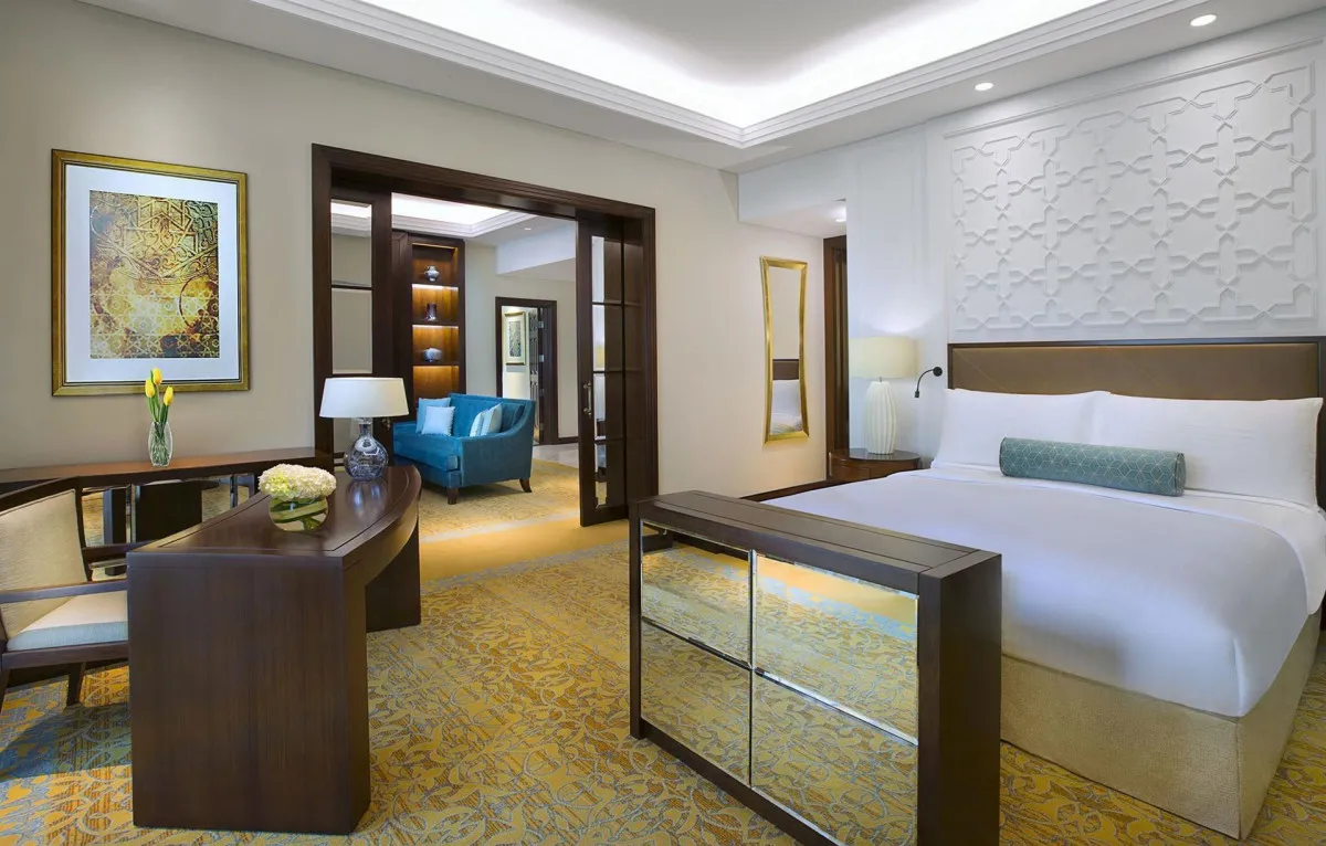 THE RITZ CARLTON DUBAI