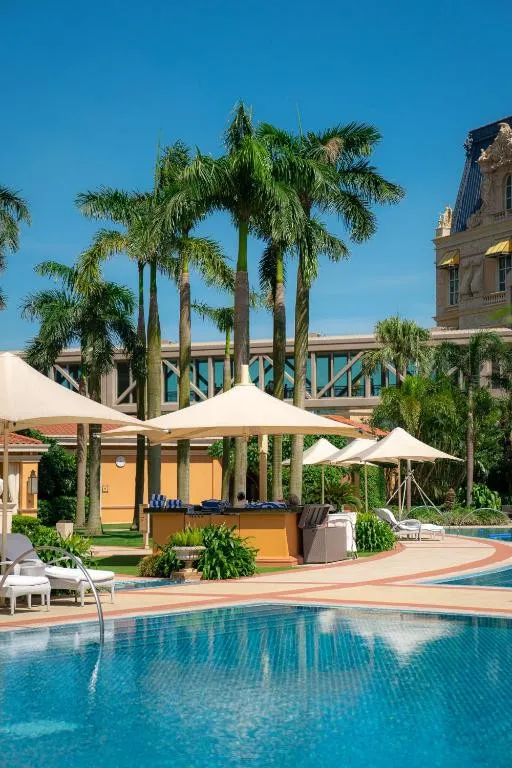 FOUR SEASONS HOTEL MACAO