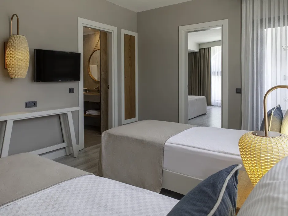 SIDE ROYAL STYLE HOTEL