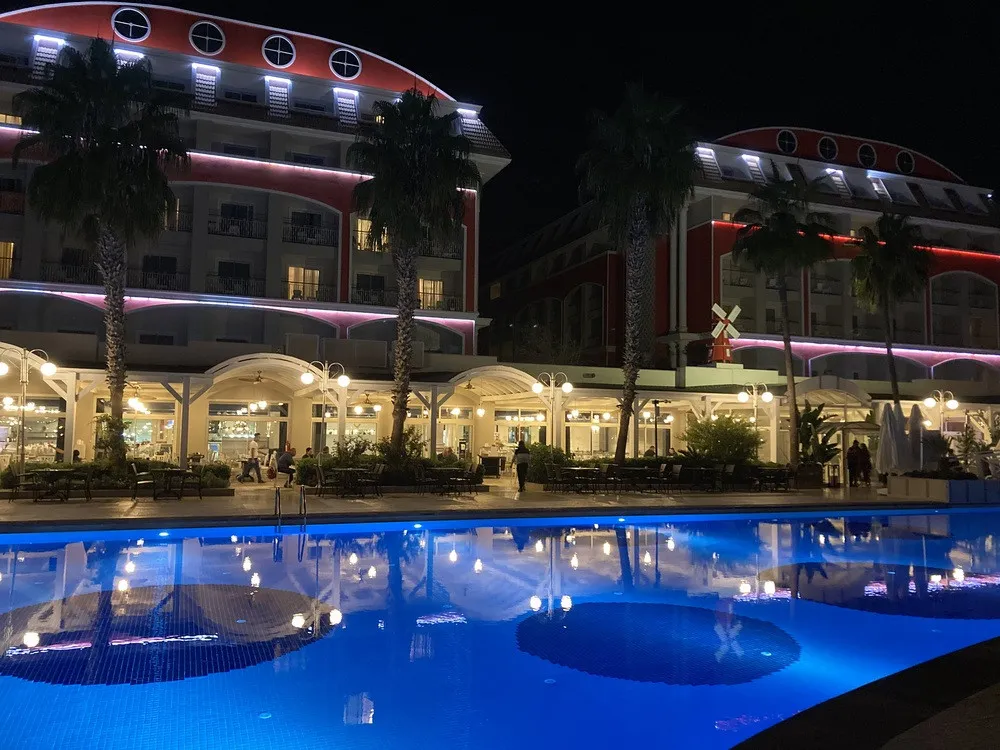ORANGE COUNTY RESORT HOTEL BELEK