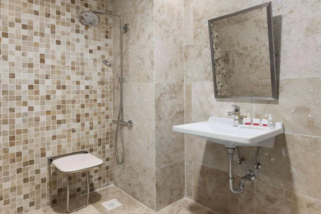 RAMADA HOTEL & SUITES MERTER
