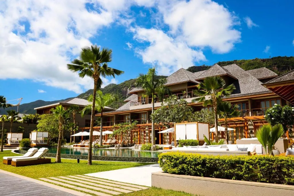 L ESCALE RESORT MARINA & SPA
