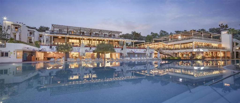 DOUBLETREE BY HILTON BODRUM ISIL CLUB RESORT