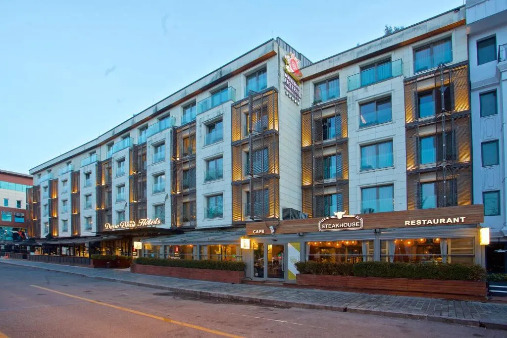DOSSO DOSSI HOTELS DOWNTOWN
