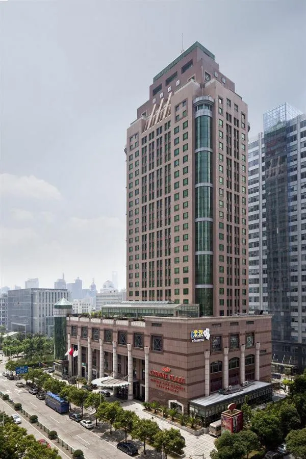CROWNE PLAZA CENTURY PARK