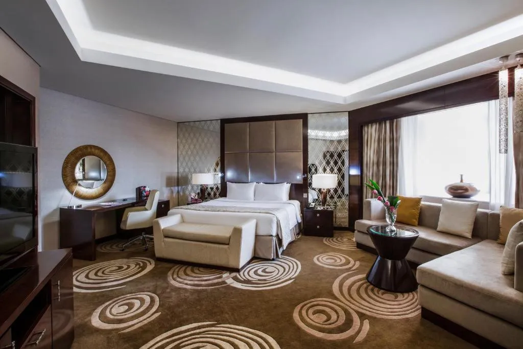 CROWNE PLAZA DUBAI DEIRA