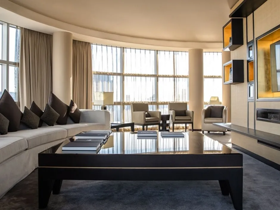 JUMEIRAH EMIRATES TOWERS