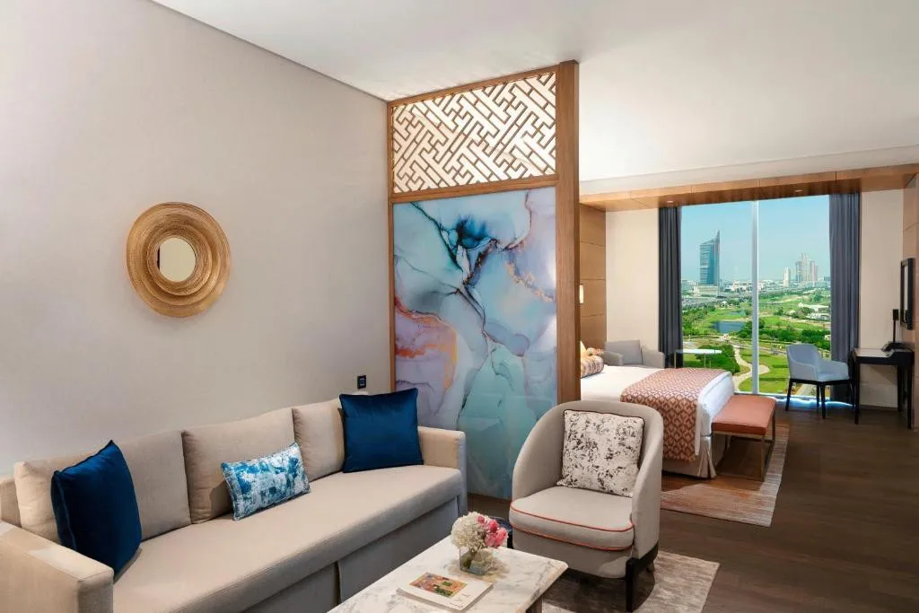 TAJ JUMEIRAH LAKE TOWERS