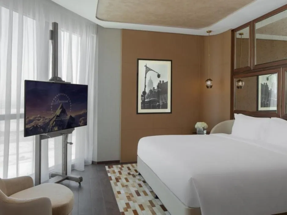 PARAMOUNT HOTEL DUBAI