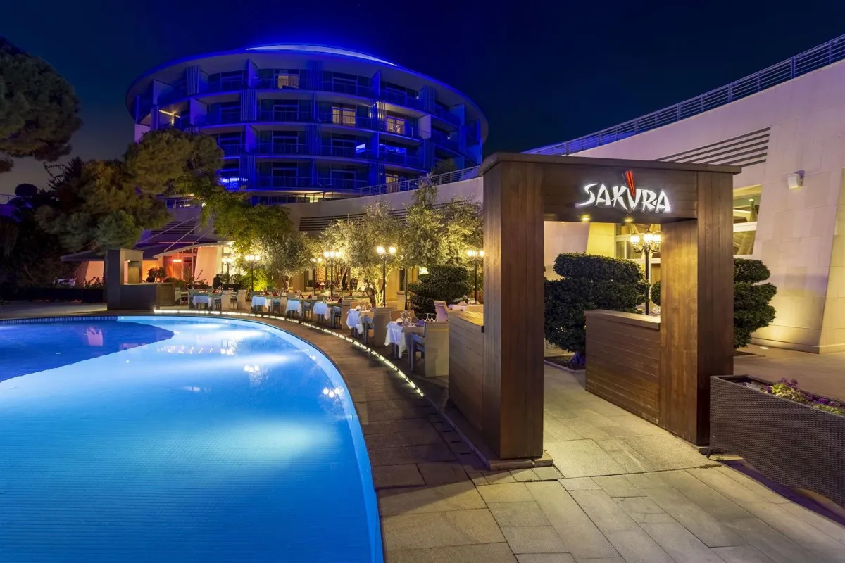 CALISTA LUXURY RESORT