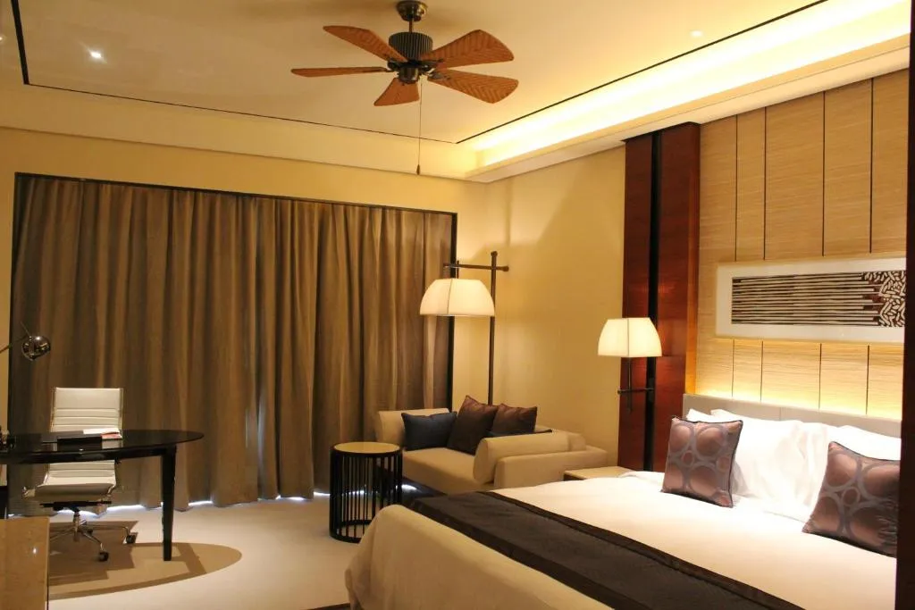CROWNE PLAZA SANYA CITY CENTER