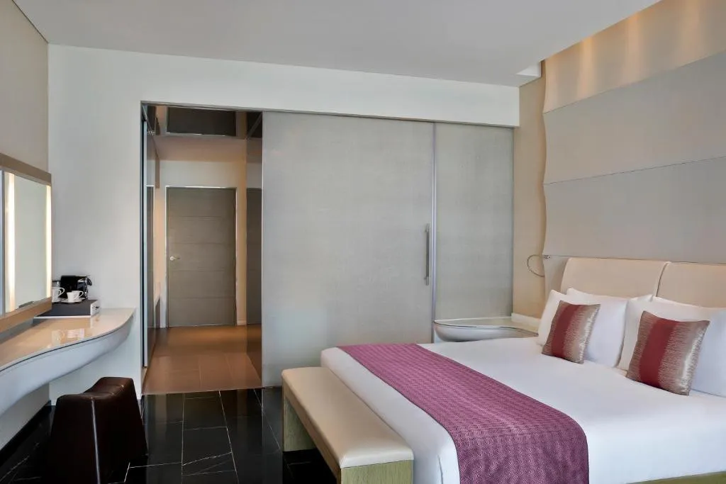 W ABU DHABI YAS ISLAND (EX.YAS VICEROY ABU DHABI)
