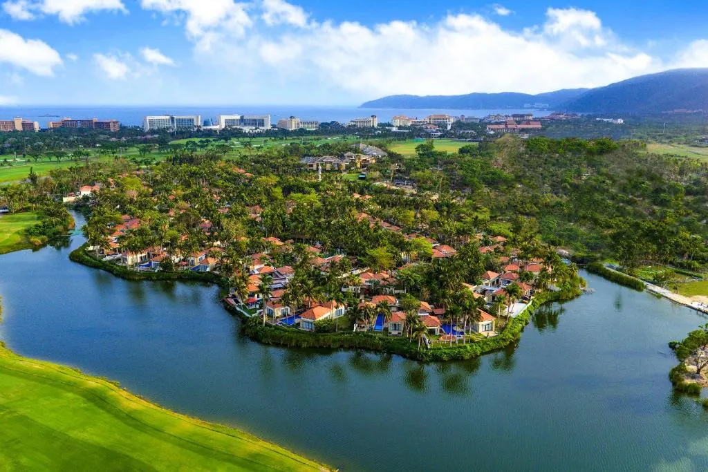 GRAND METROPARK RESORT YALONG BAY