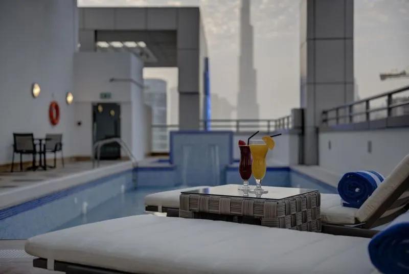 ROYAL CONTINENTAL SUITES BUSINESS BAY